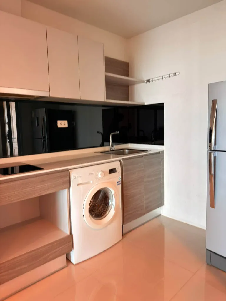Photo 3 of listing DA-3356385: 2-bedroom condo (67 sq.m.) at Chambers Ramintra