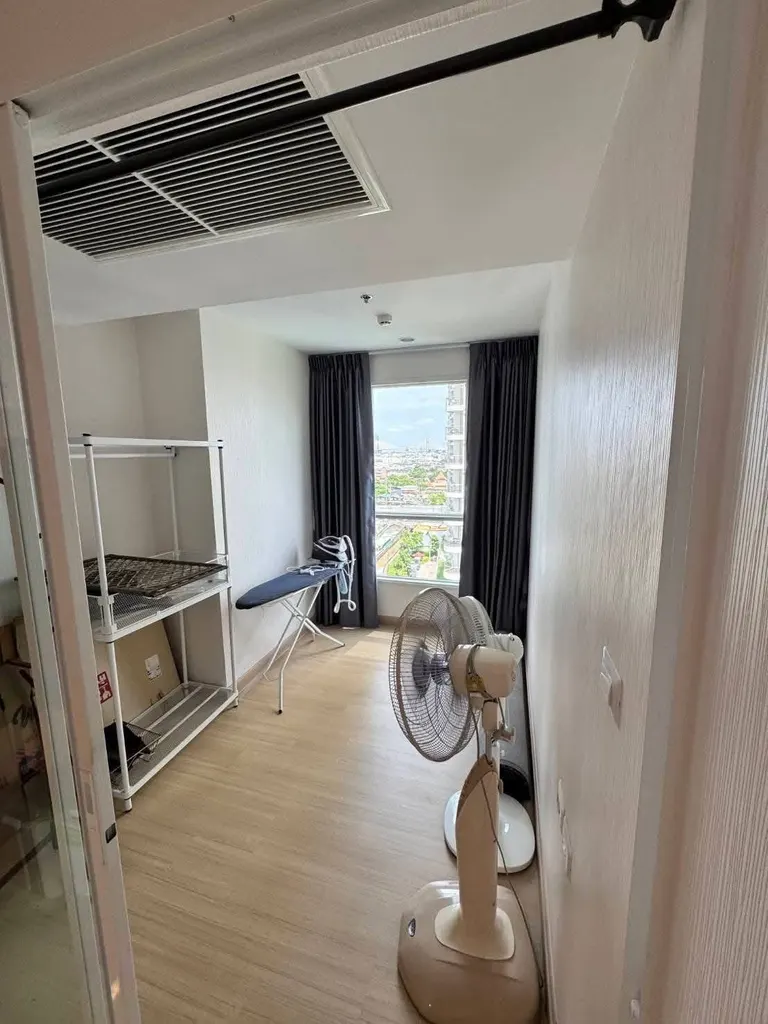 Photo 19 of listing DA-3356391: 2-bedroom condo (156 sq.m.) at Supalai Riva Grande