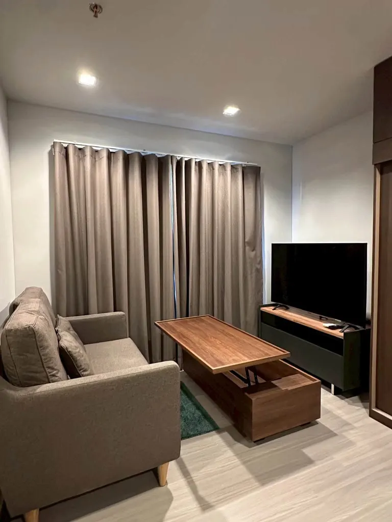 Photo 5 of listing DA-3356393: 1-bedroom condo (28 sq.m.) at Life Asoke - Rama 9