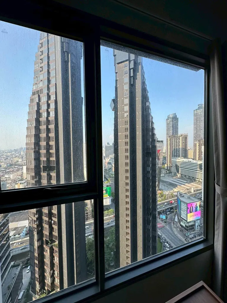 Photo 6 of listing DA-3356393: 1-bedroom condo (28 sq.m.) at Life Asoke - Rama 9