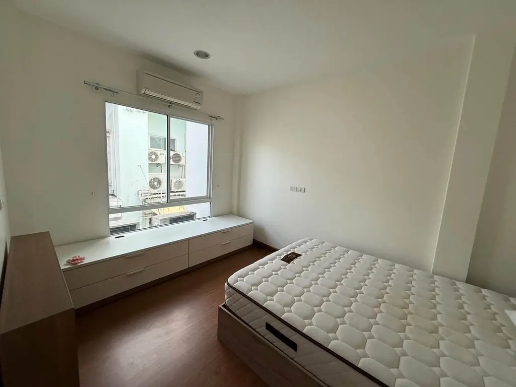 Foto 3 del anuncio DA-3356411: casa adosada de 3 dormitorio(s) (167 m²) en Baan Klang Muang Sathorn - Taksin2