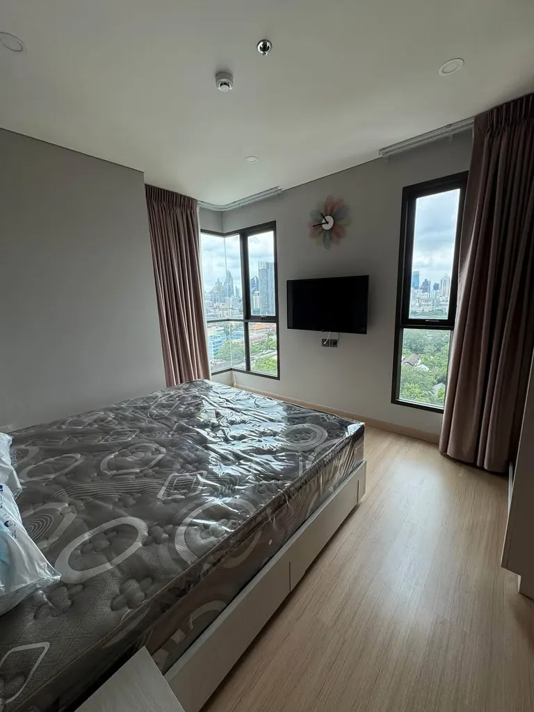 Foto 4 del anuncio DA-3356414: condominio de 2 dormitorio(s) (61 m²) en Lumpini Suite Phetchaburi – Makkasan