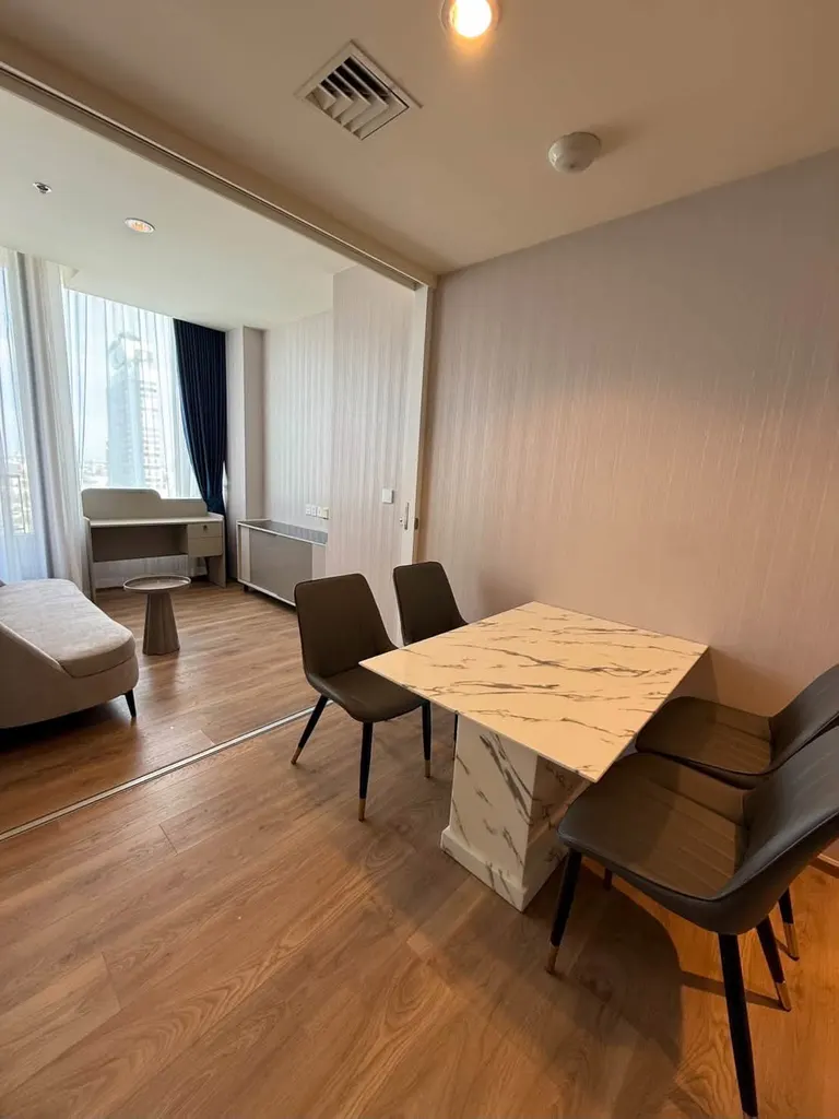 Photo 2 of listing DA-3356424: 1-bedroom condo (33 sq.m.) at Noble Form Thonglor