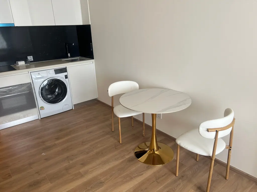 Photo 7 of listing DA-3356426: 1-bedroom condo (33 sq.m.) at Noble Form Thonglor