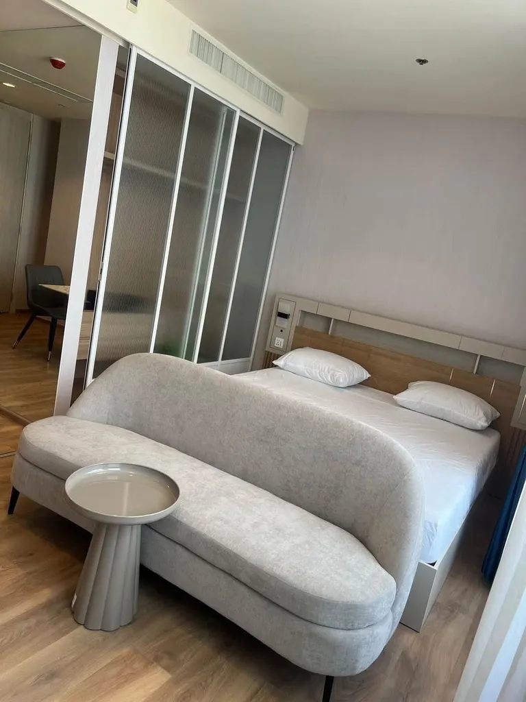 Photo 9 of listing DA-3356431: 1-bedroom condo (33 sq.m.) at Noble Form Thonglor