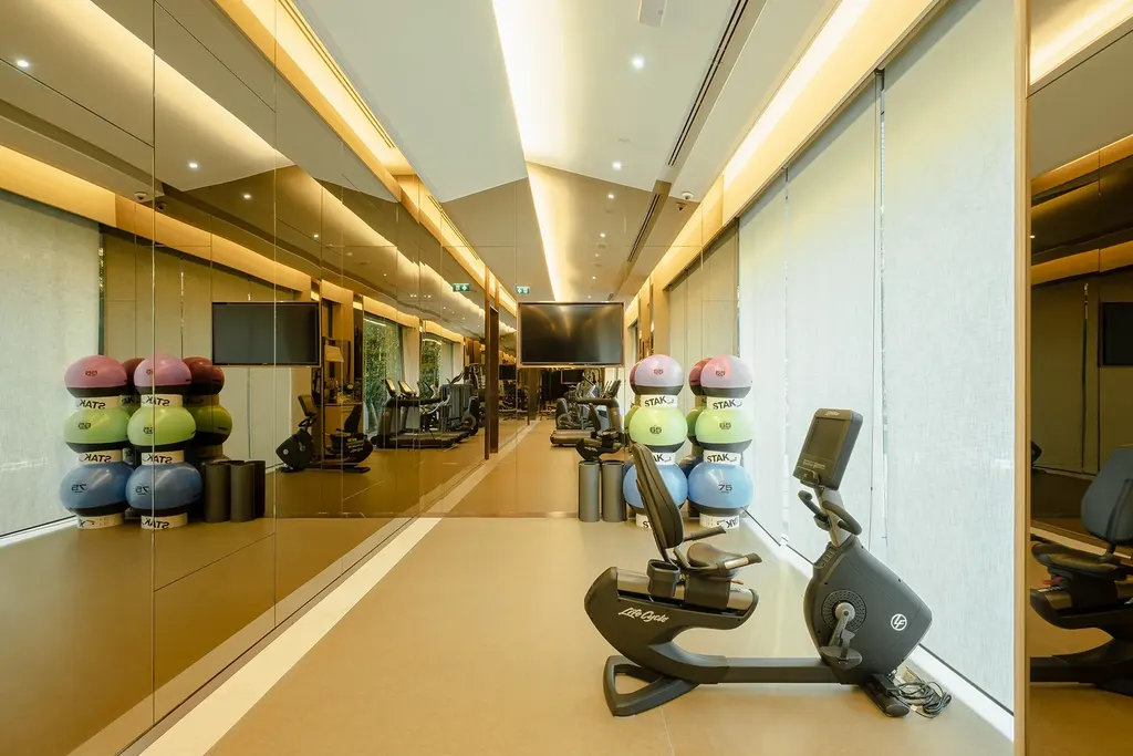 Photo 11 of listing DA-3356432: 2-bedroom condo (126 sq.m.) at Baan Sindhorn