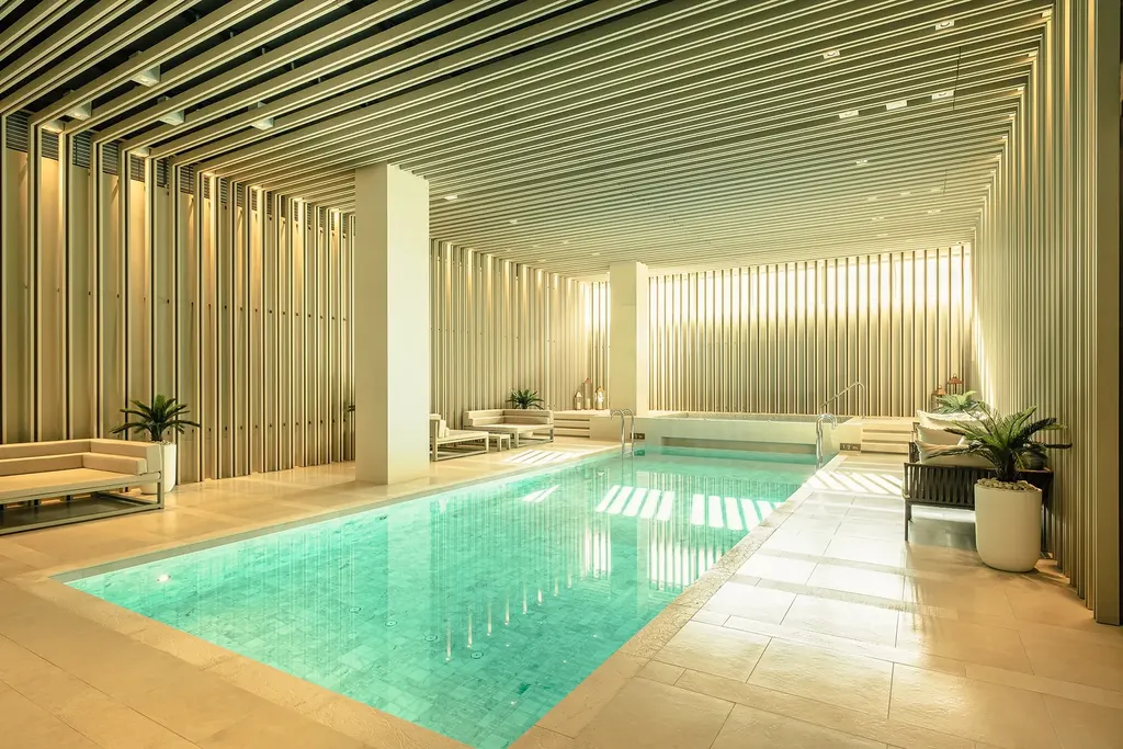 Photo 6 of listing DA-3356432: 2-bedroom condo (126 sq.m.) at Baan Sindhorn