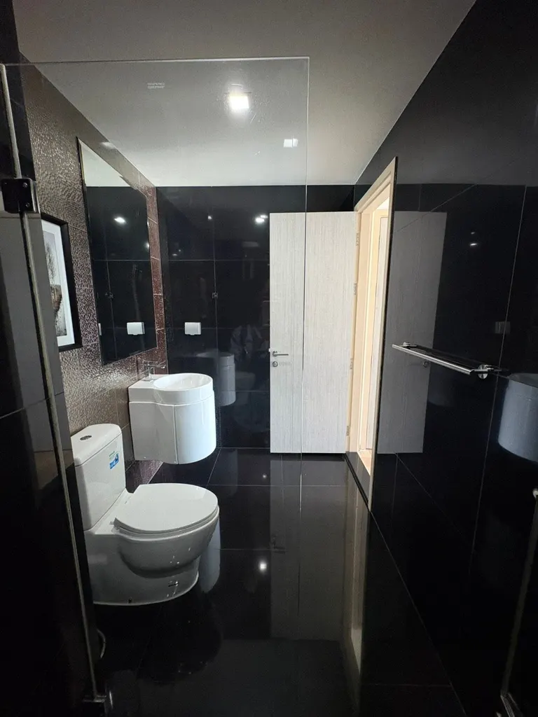 Photo 10 of listing DA-3356452: 2-bedroom condo (55 sq.m.) at Rhythm Sukhumvit 36-38