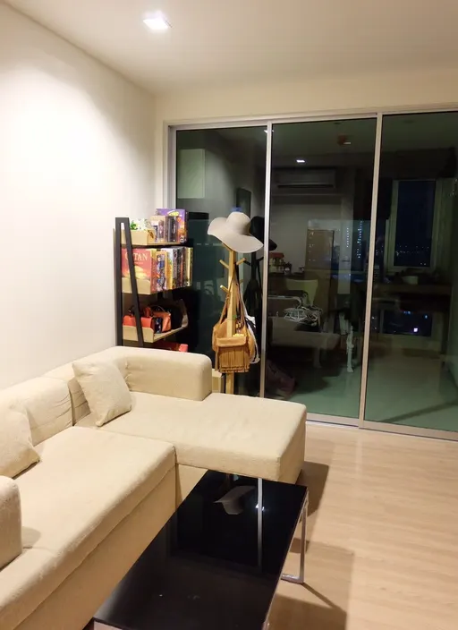 Photo 1 of listing DA-3356453: 1-bedroom condo (35 sq.m.) at Rhythm Sathorn