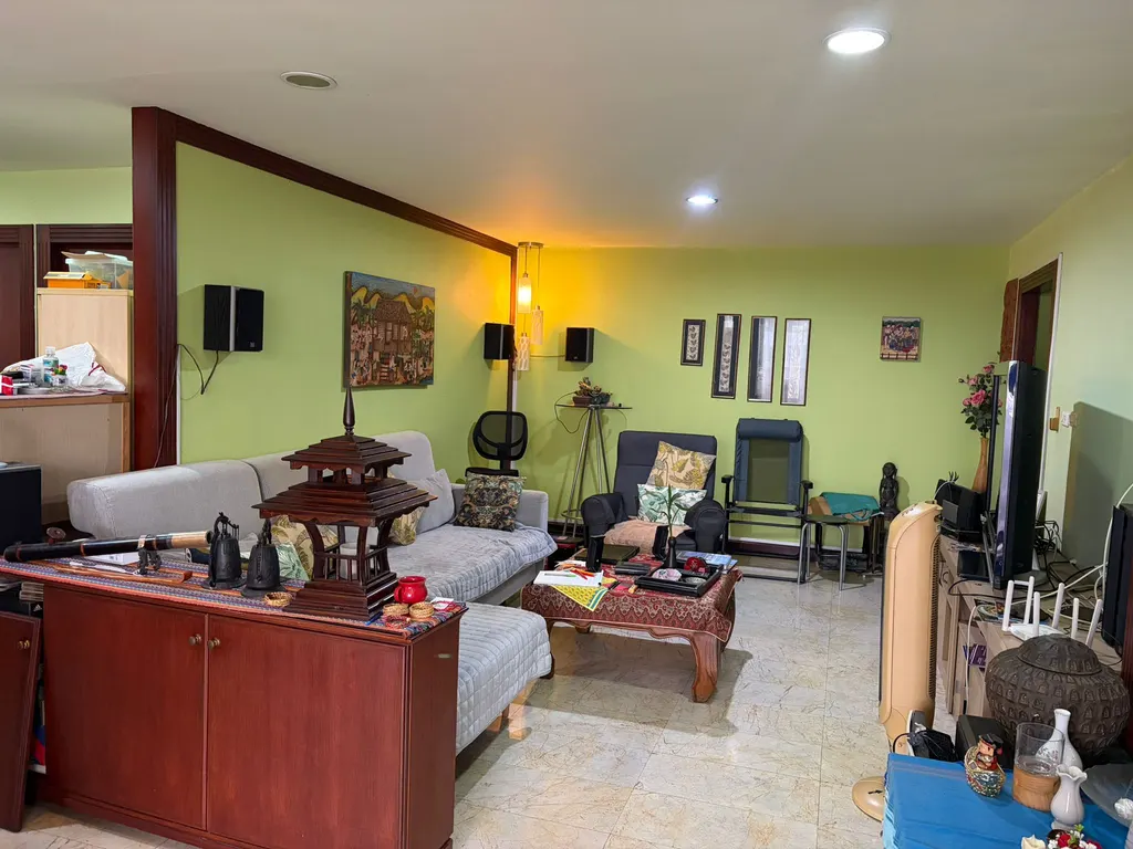 Photo 2 of listing DA-3356461: 2-bedroom condo (119.46 sq.m.) at D.S. Tower 2 Sukhumvit 39 Condominium