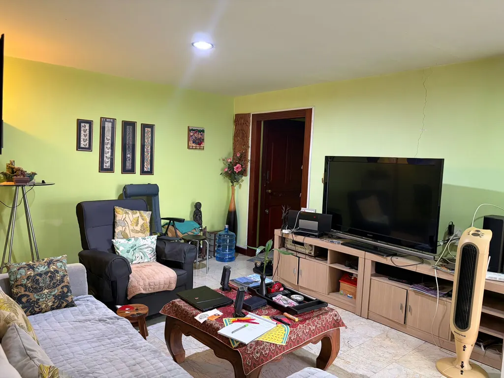 Photo 3 of listing DA-3356461: 2-bedroom condo (119.46 sq.m.) at D.S. Tower 2 Sukhumvit 39 Condominium