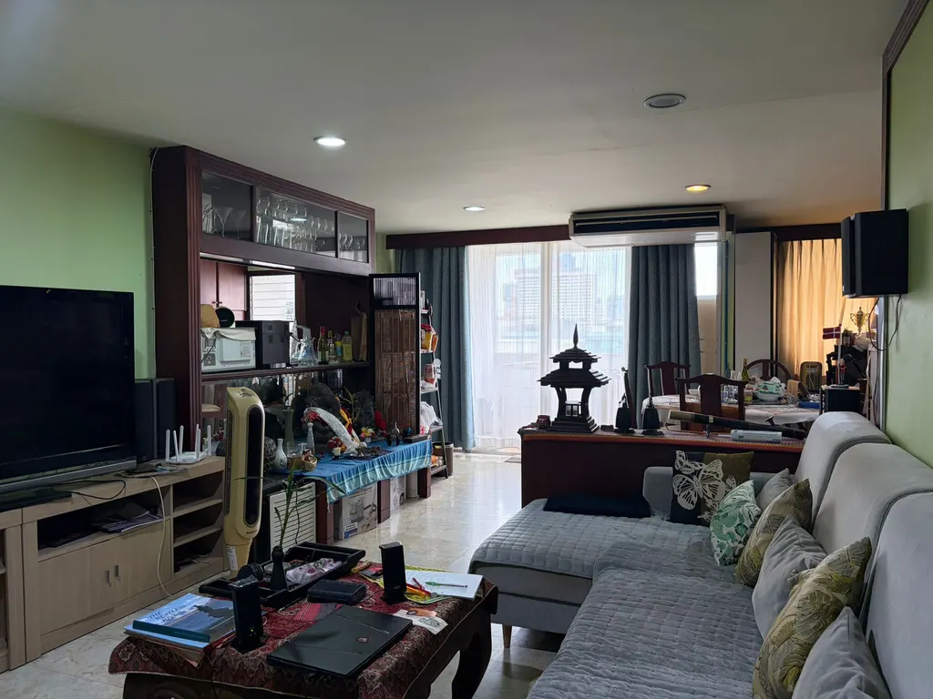 Photo 4 of listing DA-3356461: 2-bedroom condo (119.46 sq.m.) at D.S. Tower 2 Sukhumvit 39 Condominium