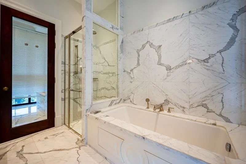 Photo 17 of listing DA-3356468: 2-bedroom condo (132.59 sq.m.) at 98 Wireless