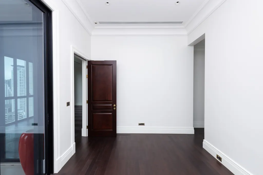 Photo 12 of listing DA-3356469: 2-bedroom condo (121.04 sq.m.) at 98 Wireless