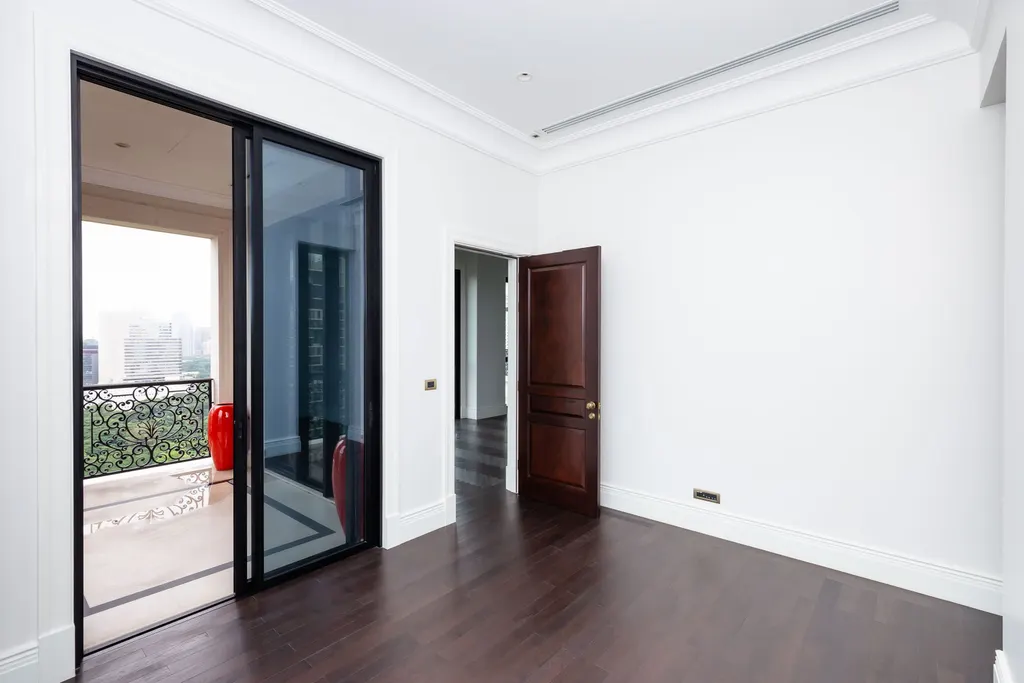 Photo 16 of listing DA-3356469: 2-bedroom condo (121.04 sq.m.) at 98 Wireless