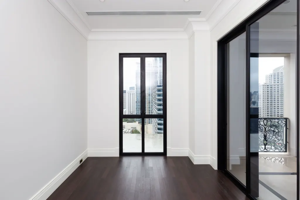 Photo 4 of listing DA-3356469: 2-bedroom condo (121.04 sq.m.) at 98 Wireless