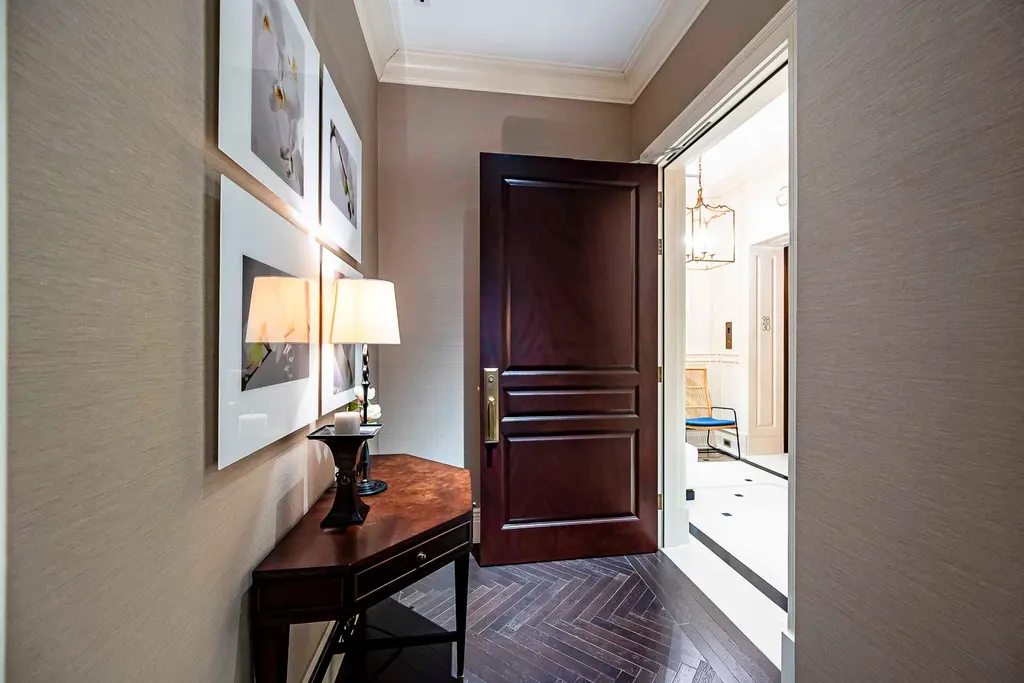 Photo 10 of listing DA-3356472: 2-bedroom condo (132 sq.m.) at 98 Wireless