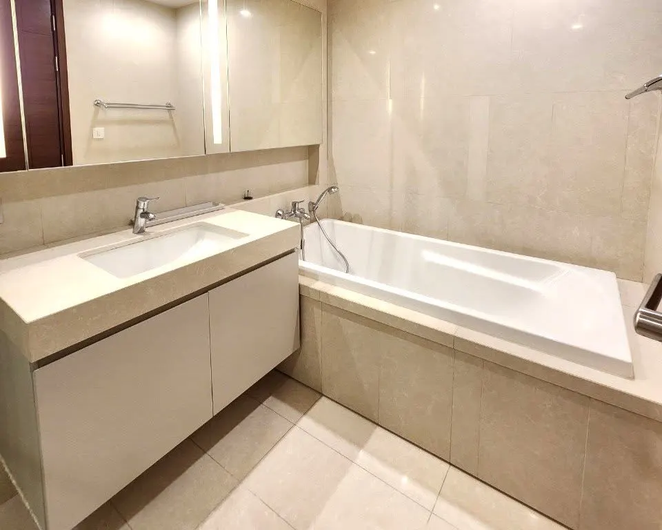 Photo 7 of listing DA-3356474: 2-bedroom condo (92 sq.m.) at Quattro By Sansiri