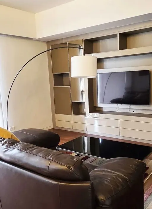 Photo 1 of listing DA-3356485: 1-bedroom condo (73 sq.m.) at Hansar Residence Rajdamri (Condo)
