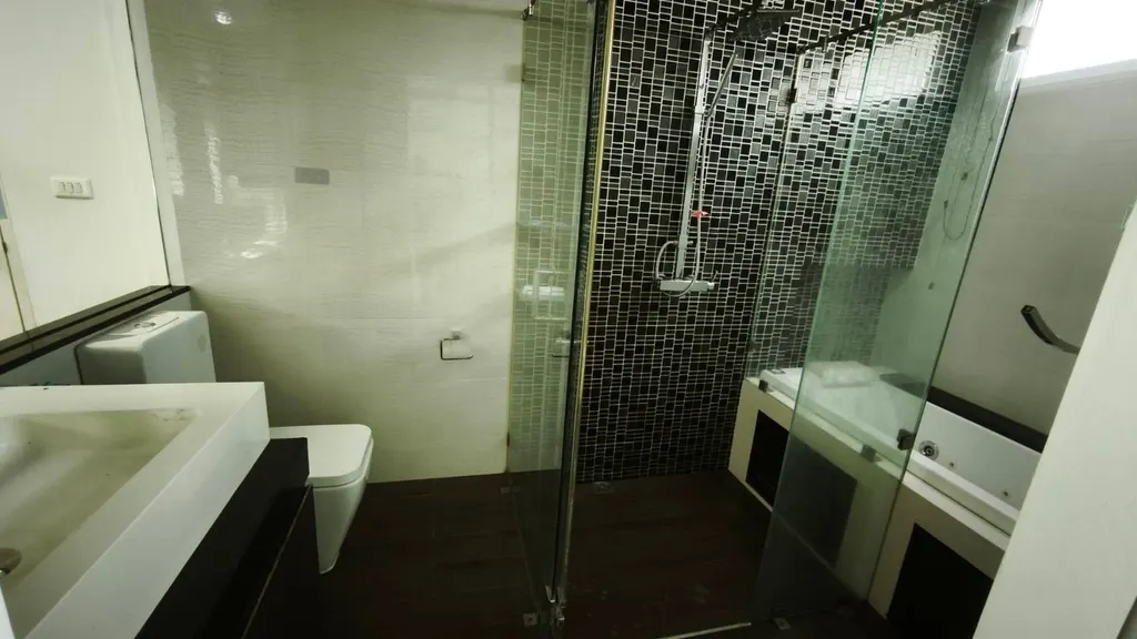 Photo 14 of listing DA-3356486: 4-bedroom house (240 sq.m.)