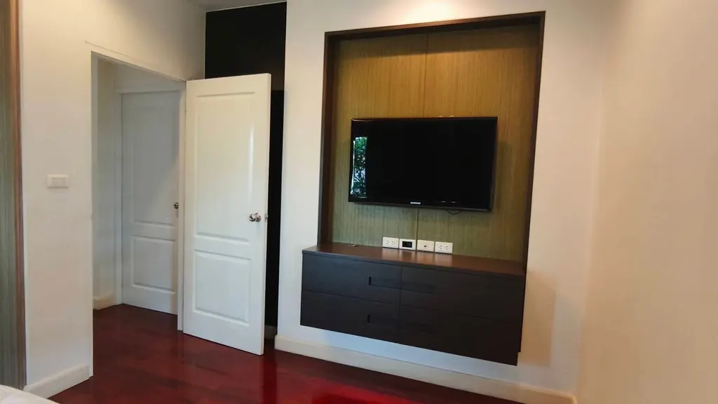 Photo 7 of listing DA-3356486: 4-bedroom house (240 sq.m.)
