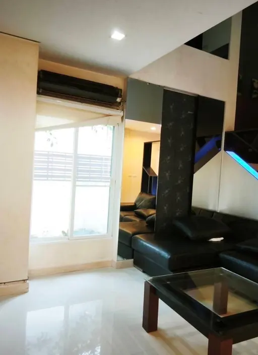 Photo 1 of listing DA-3356486: 4-bedroom house (240 sq.m.)