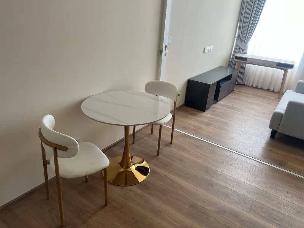 Photo 2 of listing DA-3356488: 1-bedroom condo (33 sq.m.) at Noble Form Thonglor