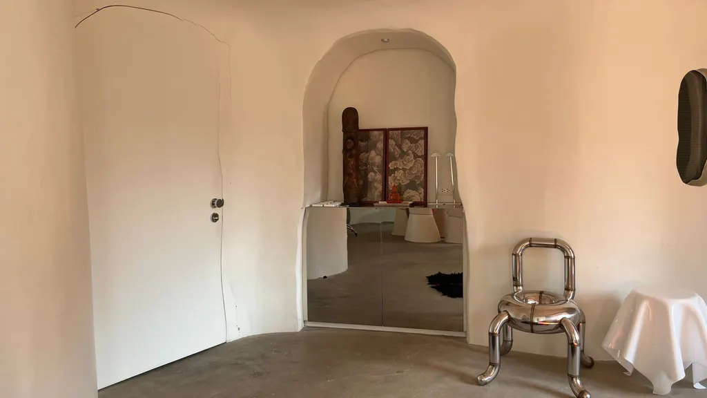 Photo 14 of listing DA-3356519: 2-bedroom condo (130 sq.m.) at 39 Suites
