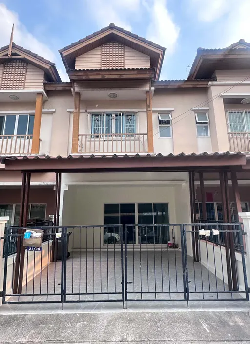 Photo 1 of listing DA-3356752: 3-bedroom townhouse (176 sq.m.)