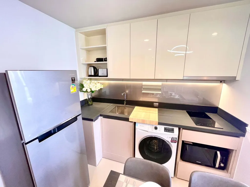 Photo 5 of listing DA-3357839: 2-bedroom condo (50 sq.m.) at Oka Haus Sukhumvit 36