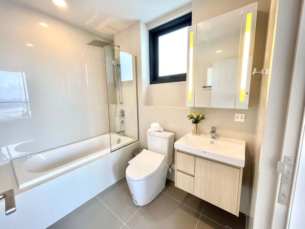 Photo 6 of listing DA-3357839: 2-bedroom condo (50 sq.m.) at Oka Haus Sukhumvit 36