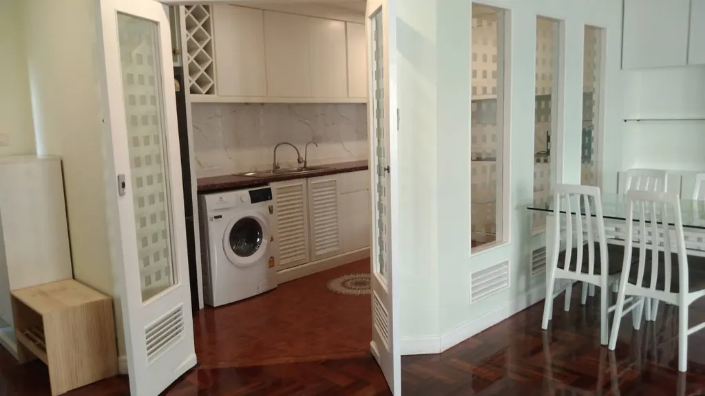 Photo 2 of listing DA-3358043: 2-bedroom condo (80 sq.m.) at 49 Suites