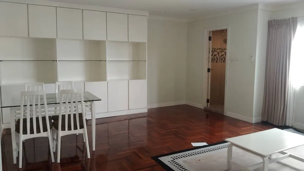 Photo 3 of listing DA-3358043: 2-bedroom condo (80 sq.m.) at 49 Suites