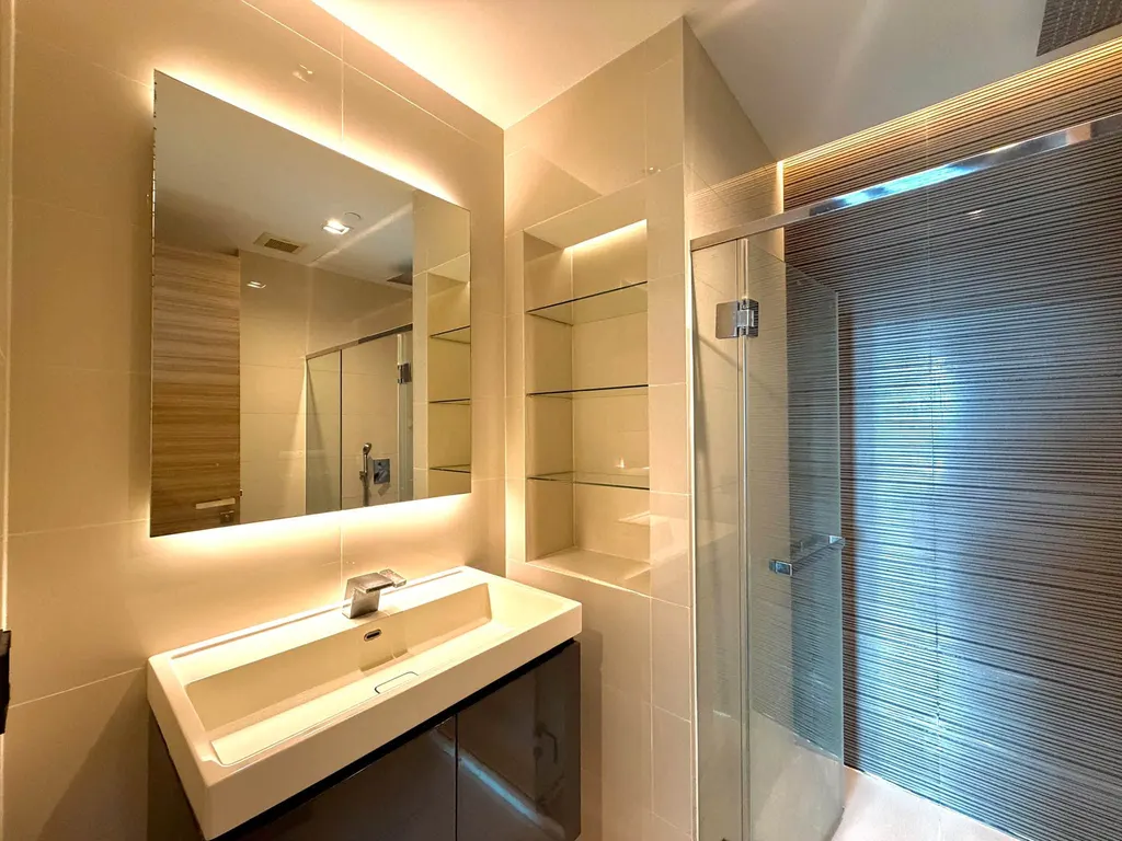 Photo 11 of listing DA-3358100: 1-bedroom condo (55 sq.m.) at The Room Charoenkrung 30