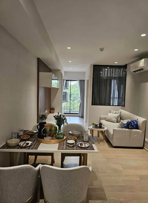 Photo 1 of listing DA-3358161: 1-bedroom condo (42 sq.m.) at Runesu Thonglor 5
