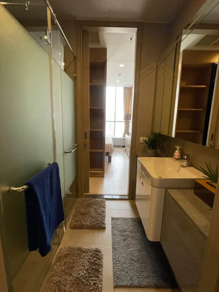 Photo 10 of listing DA-3358198: 2-bedroom condo (71 sq.m.) at Noble Ploenchit