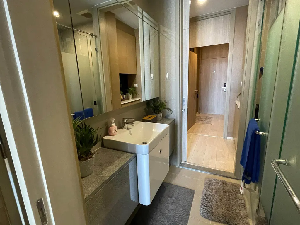 Photo 6 of listing DA-3358198: 2-bedroom condo (71 sq.m.) at Noble Ploenchit