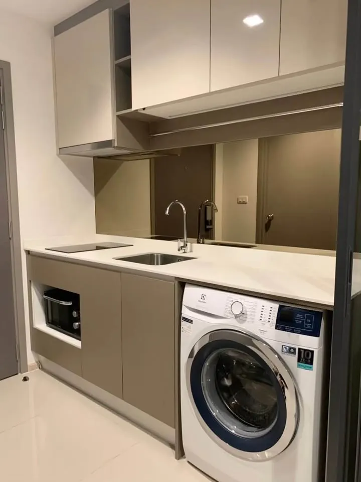 Photo 4 of listing DA-3358218: 1-bedroom condo (27 sq.m.) at Ideo Sathorn-Wongwian Yai