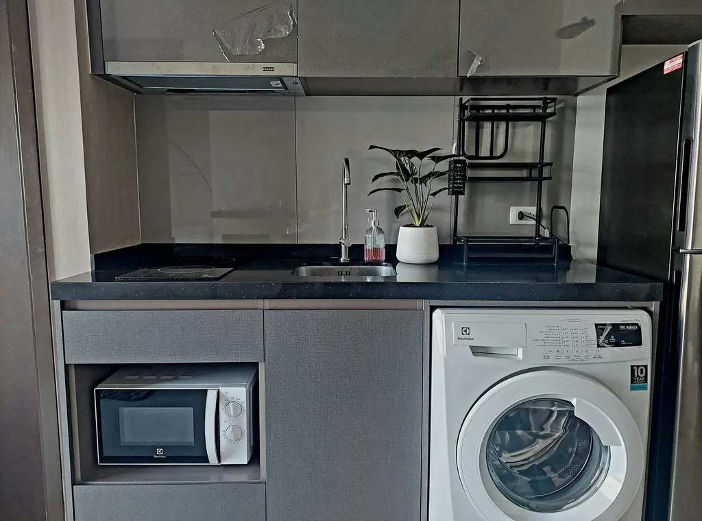 Photo 2 of listing DA-3358231: 1-bedroom condo (31.15 sq.m.) at Rhythm Asoke