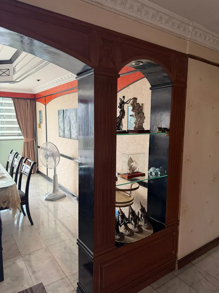 Photo 13 of listing DA-3358235: 3-bedroom condo (366 sq.m.) at Oriental Towers Condominium