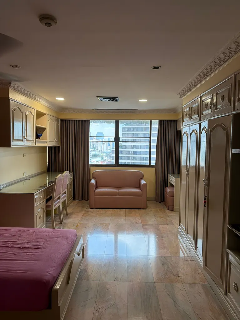 Photo 23 of listing DA-3358235: 3-bedroom condo (366 sq.m.) at Oriental Towers Condominium