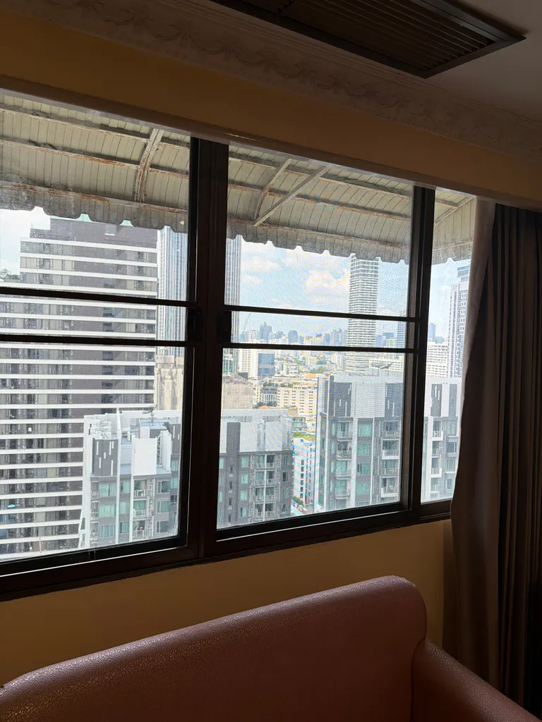 Photo 25 of listing DA-3358235: 3-bedroom condo (366 sq.m.) at Oriental Towers Condominium