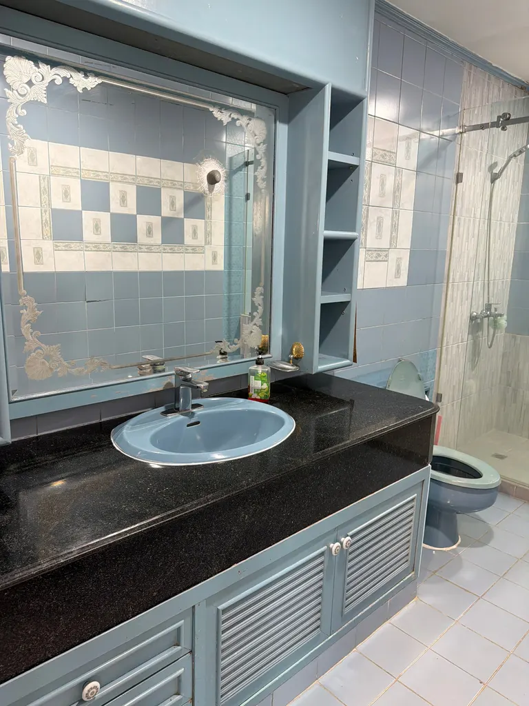 Photo 35 of listing DA-3358235: 3-bedroom condo (366 sq.m.) at Oriental Towers Condominium