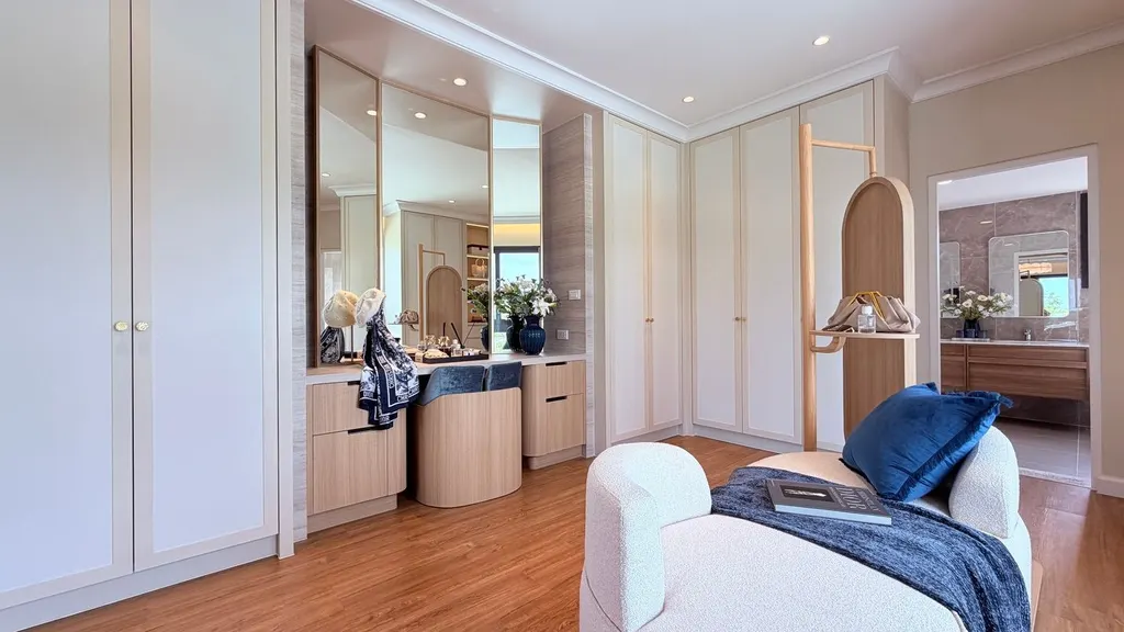 Photo 13 of listing DA-3358287: 4-bedroom house (310 sq.m.) at Centro Petchkasem-Bang Bon