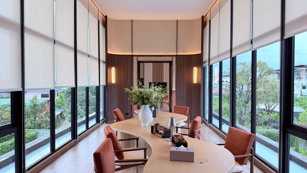 Photo 12 of listing DA-3358289: 4-bedroom house (385 sq.m.) at Centro Petchkasem-Bang Bon