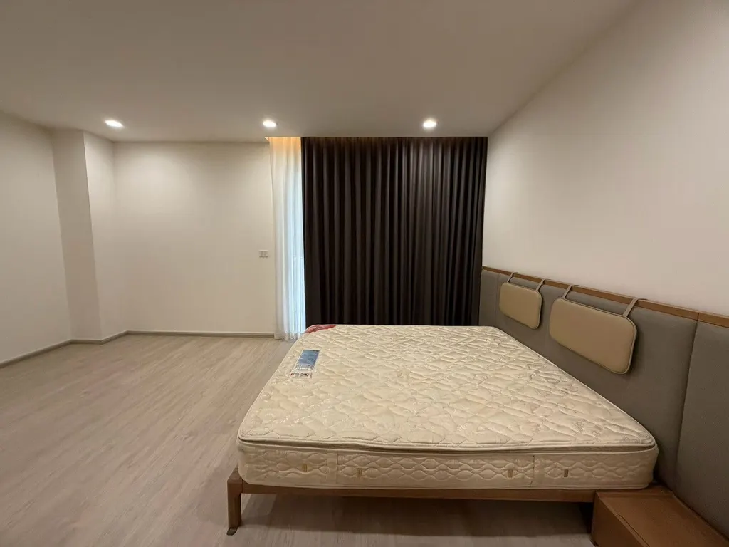 Foto 25 des Angebots DA-3360977: 3-Zimmer-Reihenhaus (237 m²) im Nue Verse Krungthep Kreetha