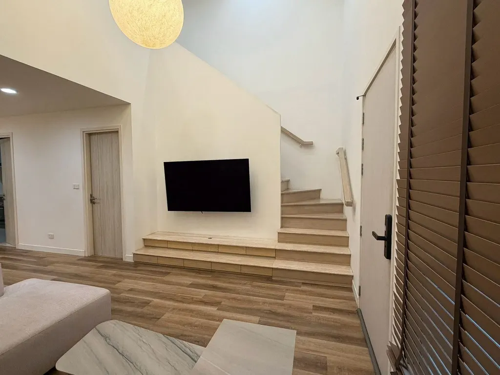 Foto 3 des Angebots DA-3360977: 3-Zimmer-Reihenhaus (237 m²) im Nue Verse Krungthep Kreetha