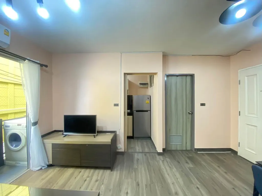 Photo 3 of listing DA-3360998: 2-bedroom condo (55 sq.m.) at My Condo Sukhumvit 81