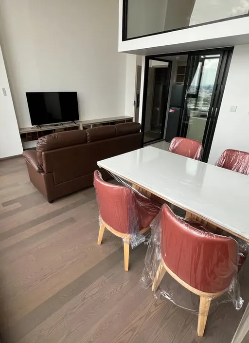 Photo 1 of listing DA-3360999: 2-bedroom condo (60 sq.m.) at Park Origin Ratchathewi