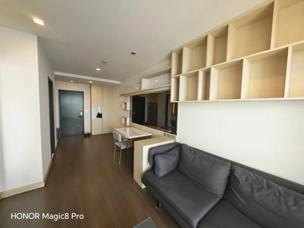 Photo 2 of listing DA-3361177: 1-bedroom condo (51 sq.m.) at Sky Walk Residences